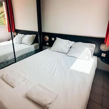 Appt T2 4 Couchages Climatisation Piscine Apartment *