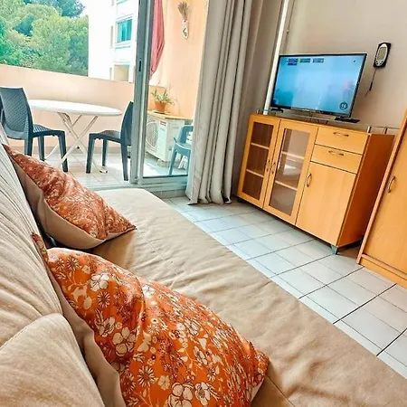Apartment Appt T2 4 Couchages Climatisation Piscine Sete